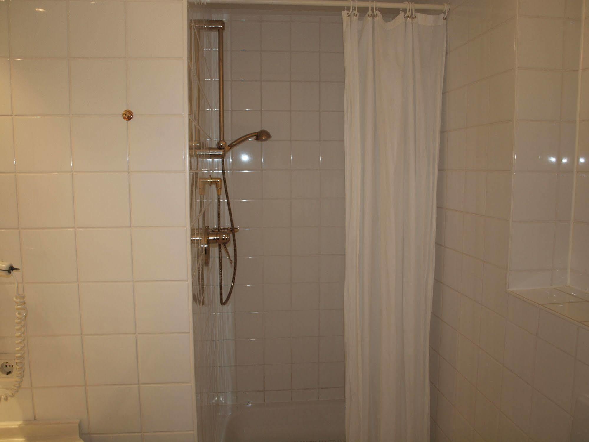 Hotel & Restaurant Bellevue Schmoelln Екстериор снимка